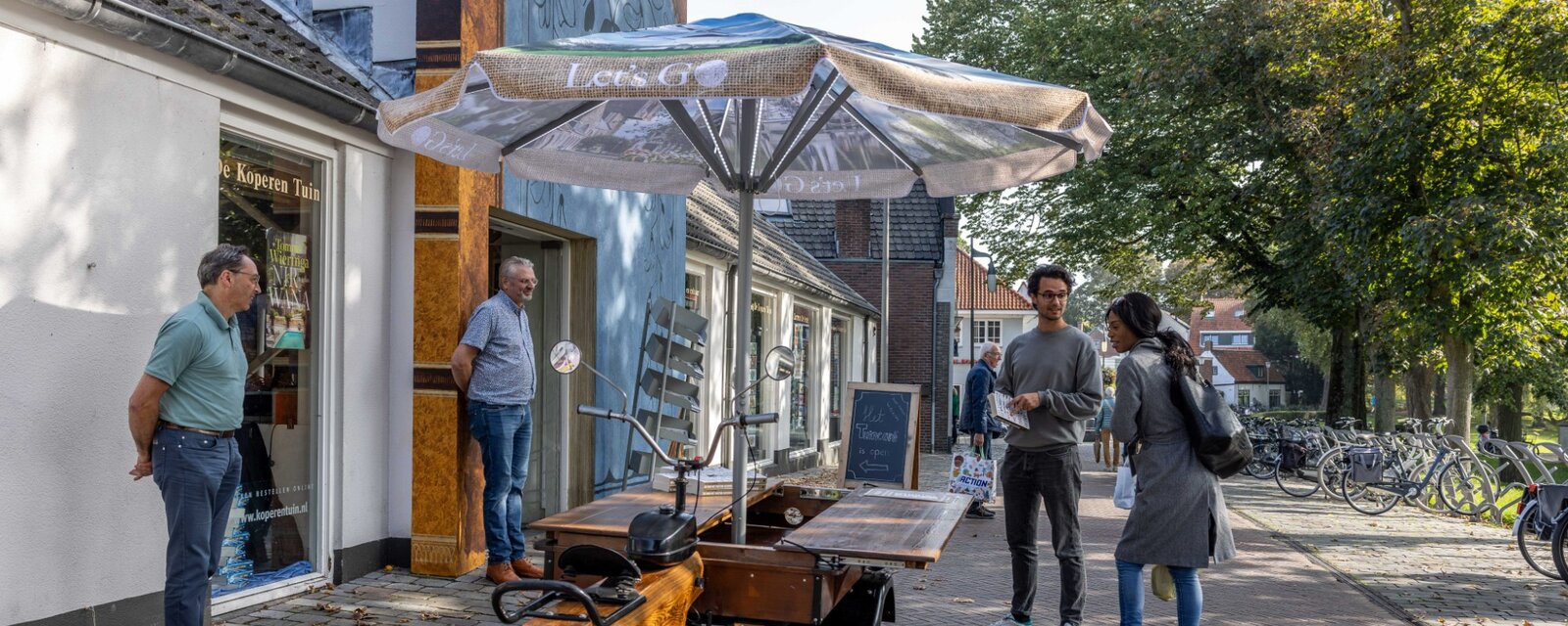rijdende pop-up paraplu in Goes