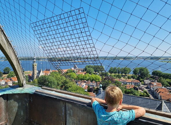 Uitzicht over het Veerse Meer vanaf de Grote Kerk in Veere tijdens het Beleefweekend Veerse Meer.