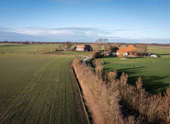 Vogelperspectief boerderij en omliggende land op Walcheren