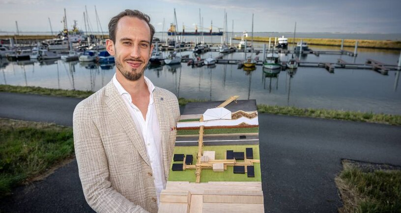 Marijn presenteert zijn ontwerp voor Terneuzen