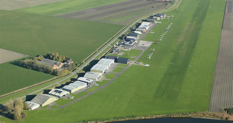 Luchtfoto Vliegveld Midden-Zeeland