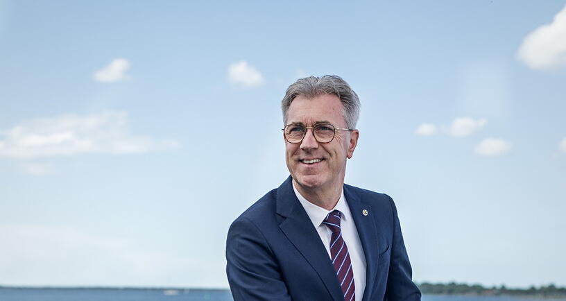 Gedeputeerde Harry van der Maas ovv Mechteld Jansen.jpg
