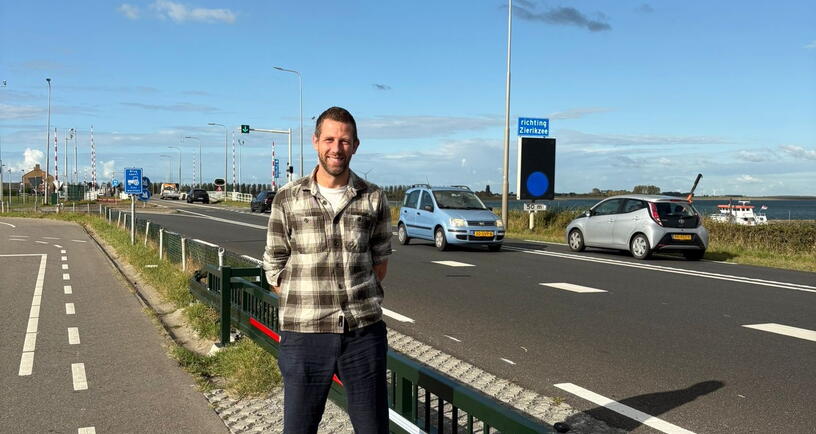Omgevingsmanager Tom Uijtdehaag bij de Deltaweg