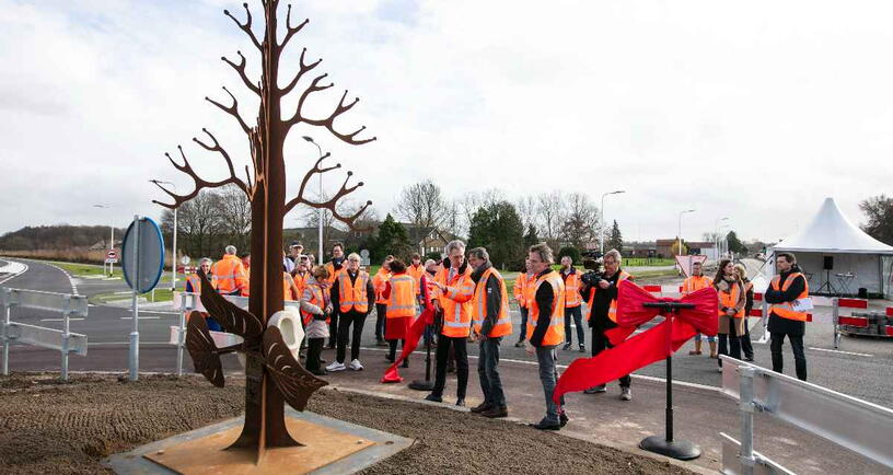 onthulling kunstwerk rotonde Kapellebrug