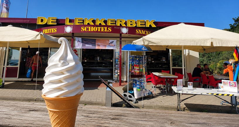 Softijs verkrijgbaar bij de Lekkerbek bij het Veerse Meer.