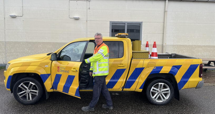 Weginspecteur Joop de Fouw van Provincie Zeeland