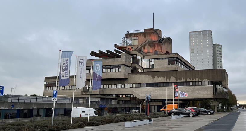Foto van het gemeentehuis van Terneuzen
