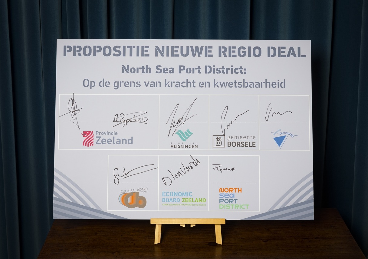 Handtekeningen onder de aanvraag voor nieuwe Regio Deal