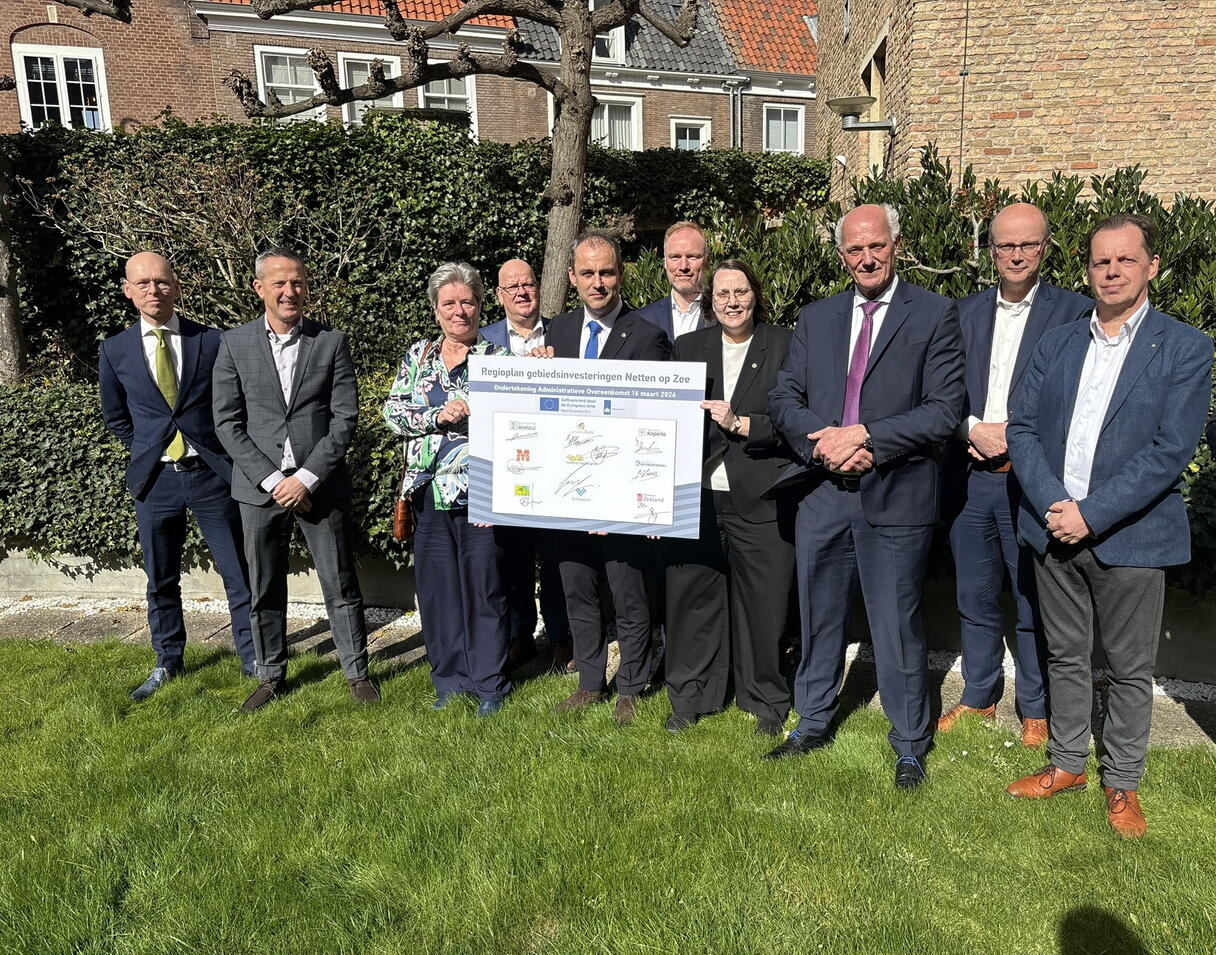 Foto van de ondertekening