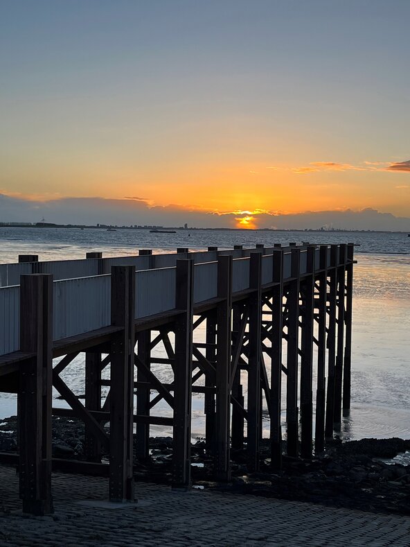 Lange steigers bij zonsondergang