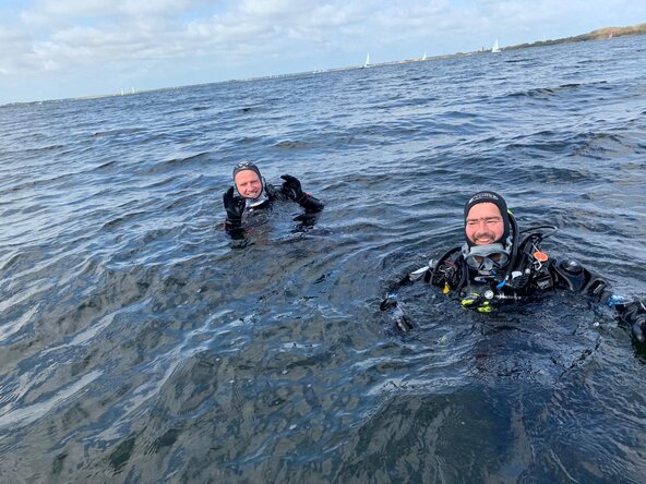 Han Polman duikt in Oosterschelde