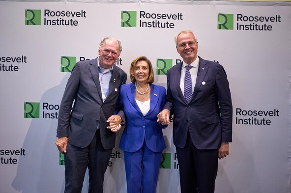 Han Polman met bestuurslid Ton Brandenbarg International Four Freedoms Award-winnaar Nancy Pelosi in New York