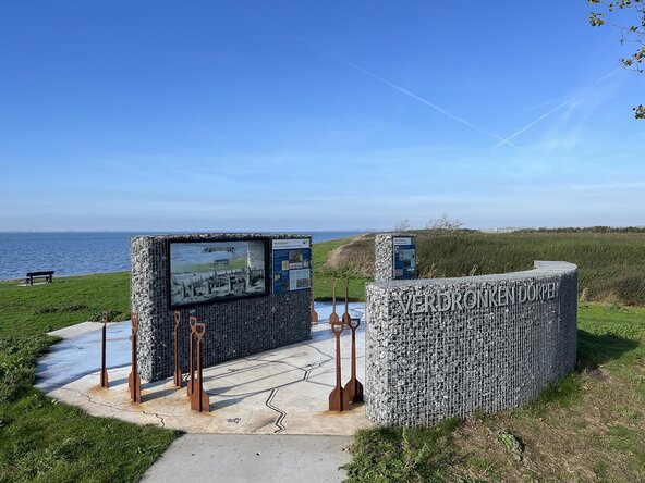 Het entreepunt van de Verdronken Dorpen bij de Bergse Diepsluis op de Oesterdam