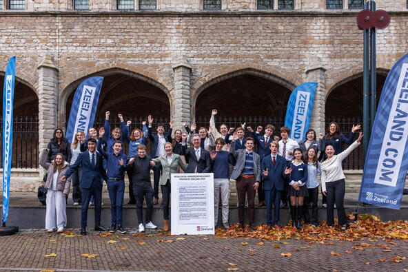 Groepsfoto Zeeuws Jongerenparlement 2025