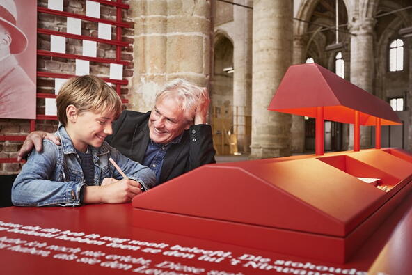 Samen ontdekken tijdens de experience in de Grote Kerk Veere, Veerse Meer.